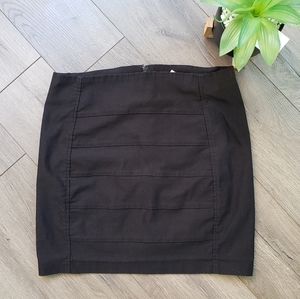 DYNAMITE black pleaded pencil skirt 🖤